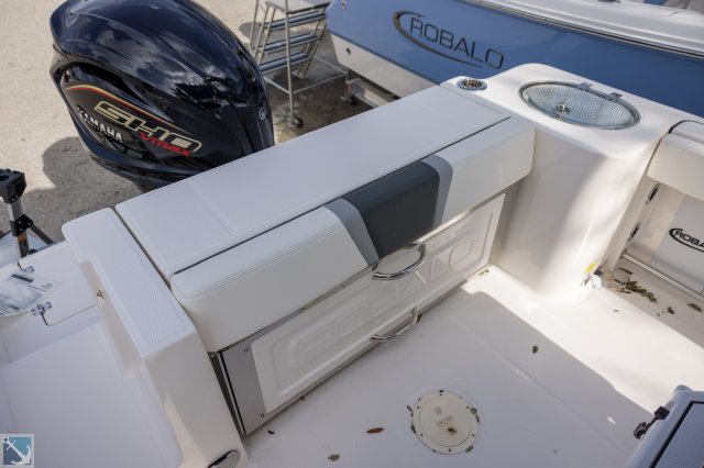 New 2024 Robalo  Boat for sale